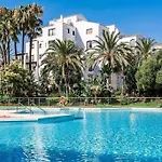 Luxury Apartment In Puerto Banus Free Parking, 100M To Beach & Marina Apartman