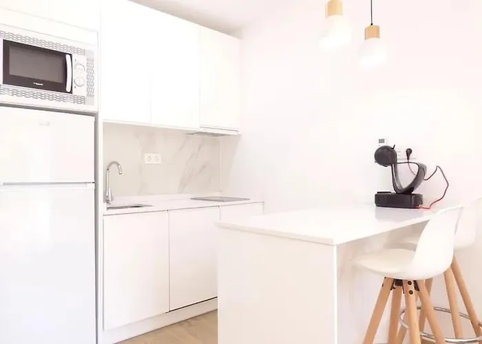 Luxury Apartment In Puerto Banus Free Parking, 100M To Beach & Marina Appartamento Marbella