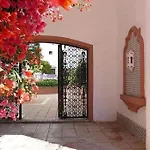 Luxury Apartment In Puerto Banus Free Parking, 100M To Beach & Marina