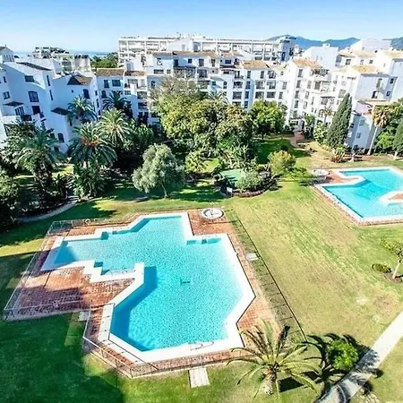 Luxury Apartment In Puerto Banus Free Parking, 100M To Beach & Marina アパート *