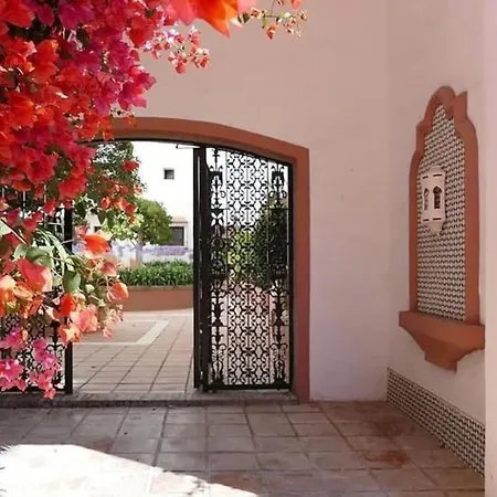 Luxury In Puerto Banus Free Parking, 100m To & Marina