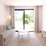 Luxury Apartment In Puerto Banus Free Parking, 100M To Beach & Marina * Μαρμπέλλα