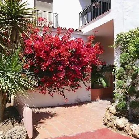 Luxury Apartment In Puerto Banus Free Parking, 100M To Beach & Marina * Marbella
