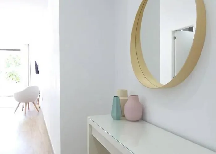 Luxury Apartment In Puerto Banus Free Parking, 100M To Beach & Marina Apartment